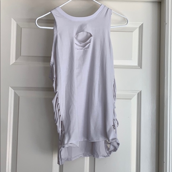 ALO Yoga Tops - ALO Yoga Women’s workout top - size small